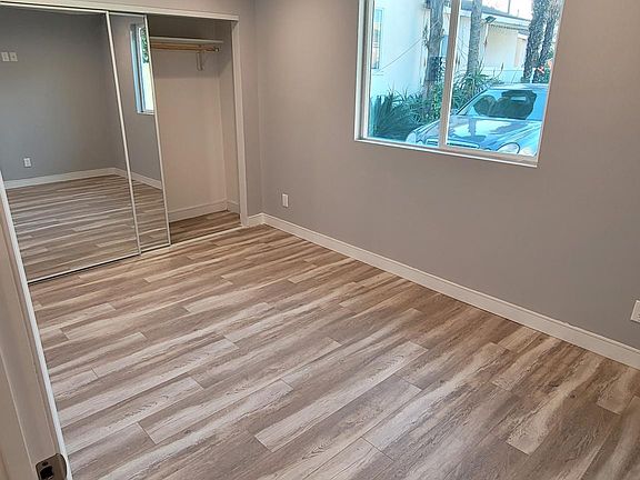 4th image of 6724 1/2 Simpson Ave