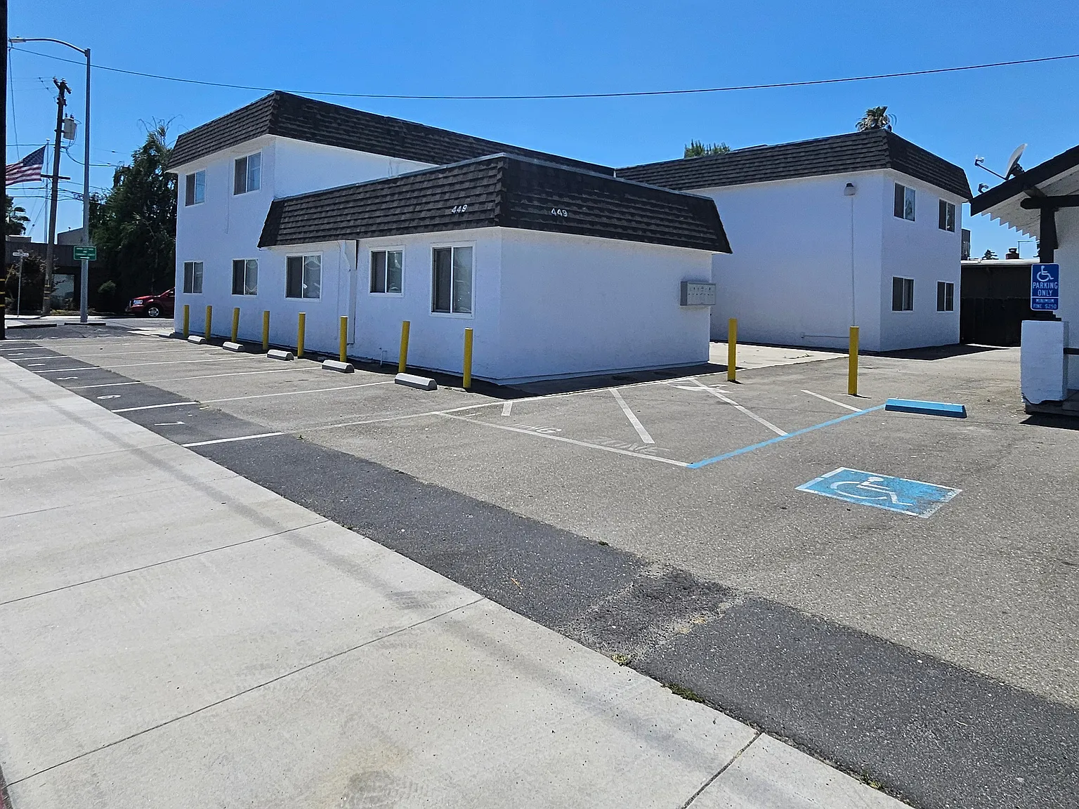 449 S Stockton Ave — Photo 2