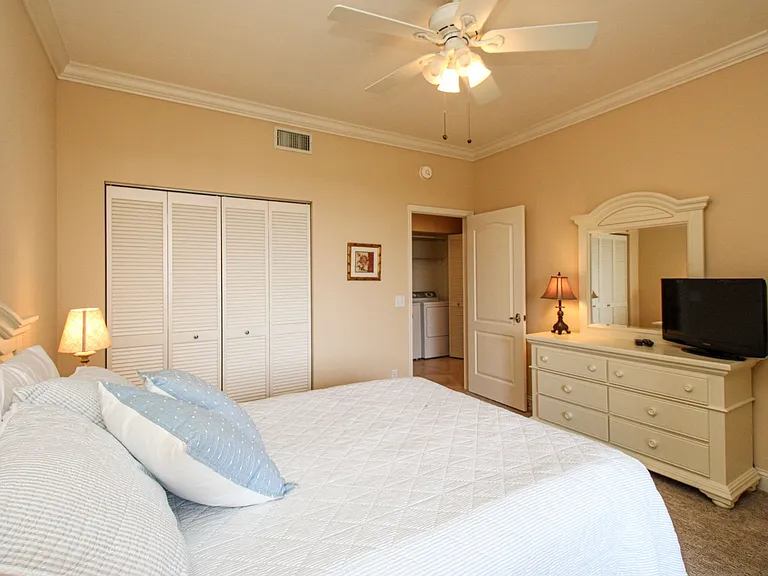 7024 Pelican Bay Blvd #F-504 — Photo 6
