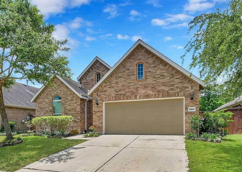 1st image of 4541 Argonne Woods Dr