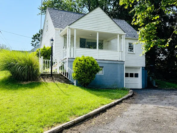 3106 Southern Dr, South Park, PA 15129