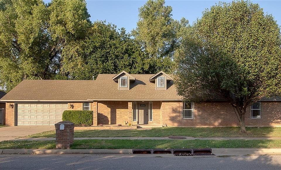 1st image of 860 Shady Creek Ln