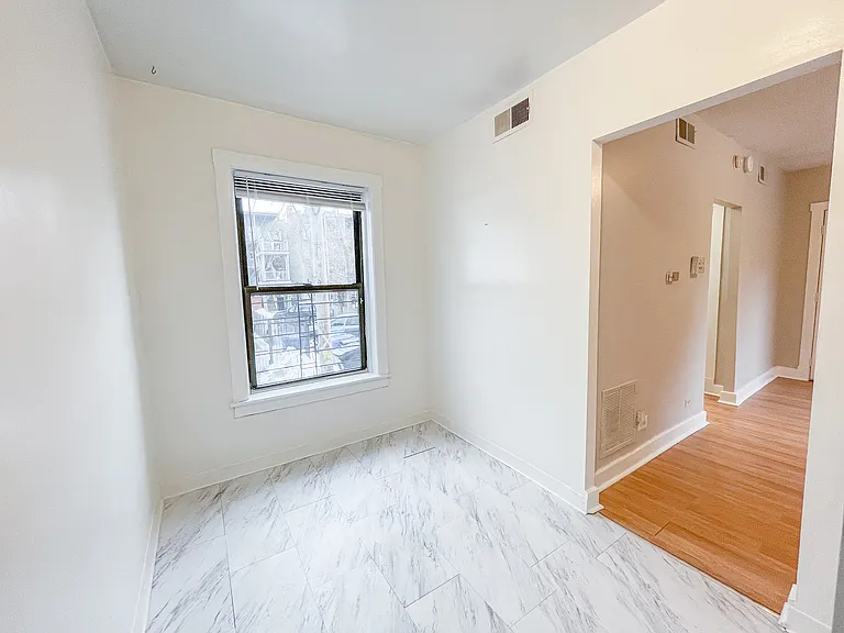 2625.5 N Spaulding Ave #2S — Photo 4