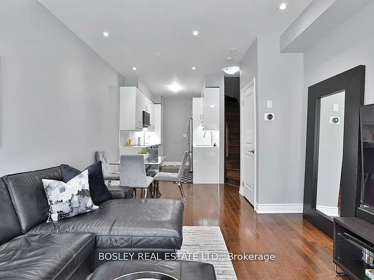 45 Hargrave Ln #148 — Photo 4