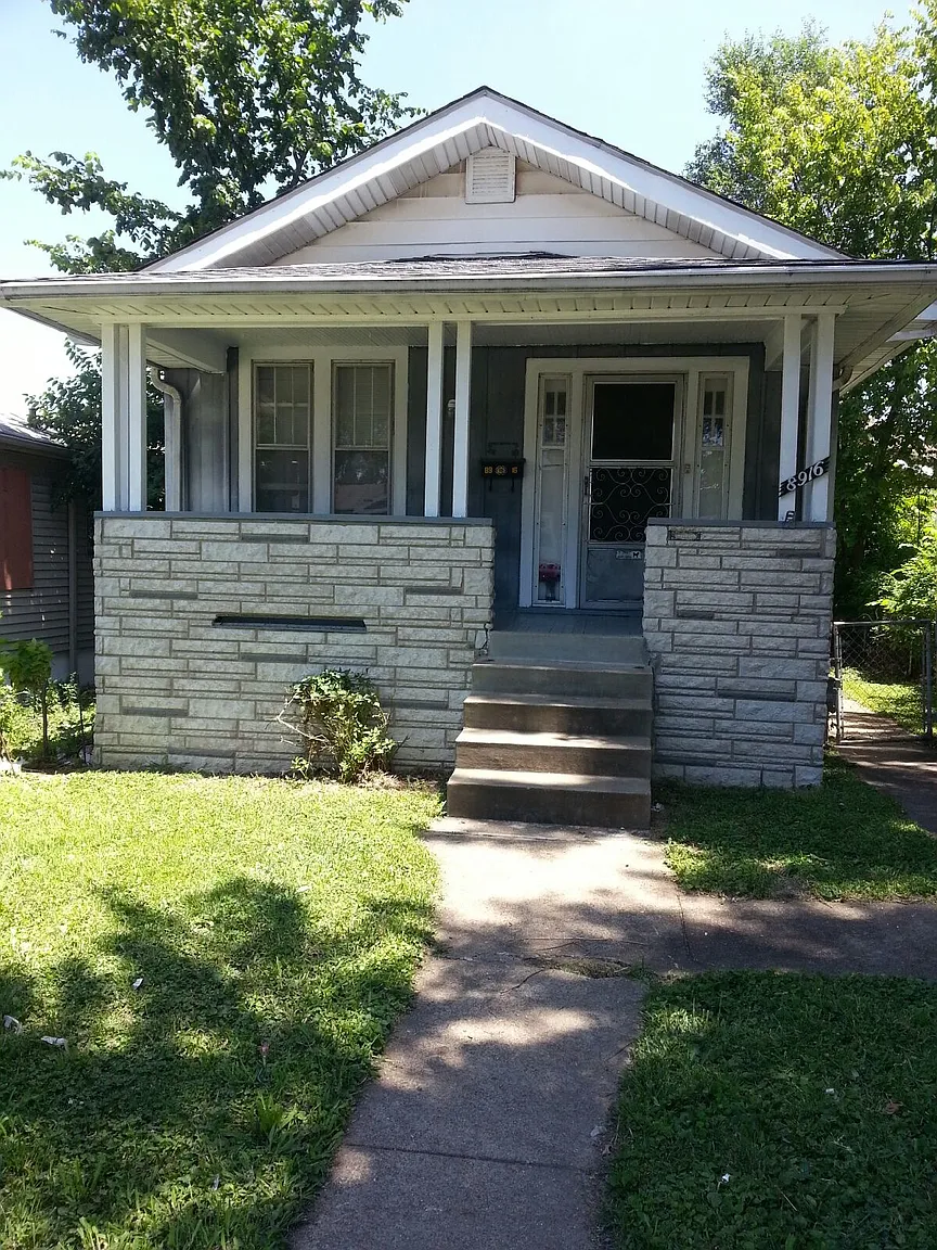 8916 Halls Ferry Rd photo 1
