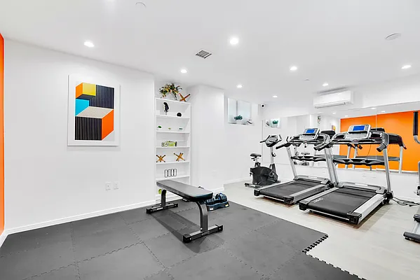 Rented by Cooper & Cooper Real Estate | media 27