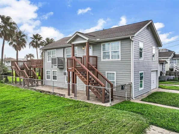 1029 62nd St, Galveston, TX 77551