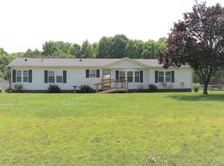 404 Mountain Meadows Dr, Bessemer City, NC 28016