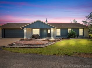 403000 W 2150th Dr, Bartlesville, OK 74006