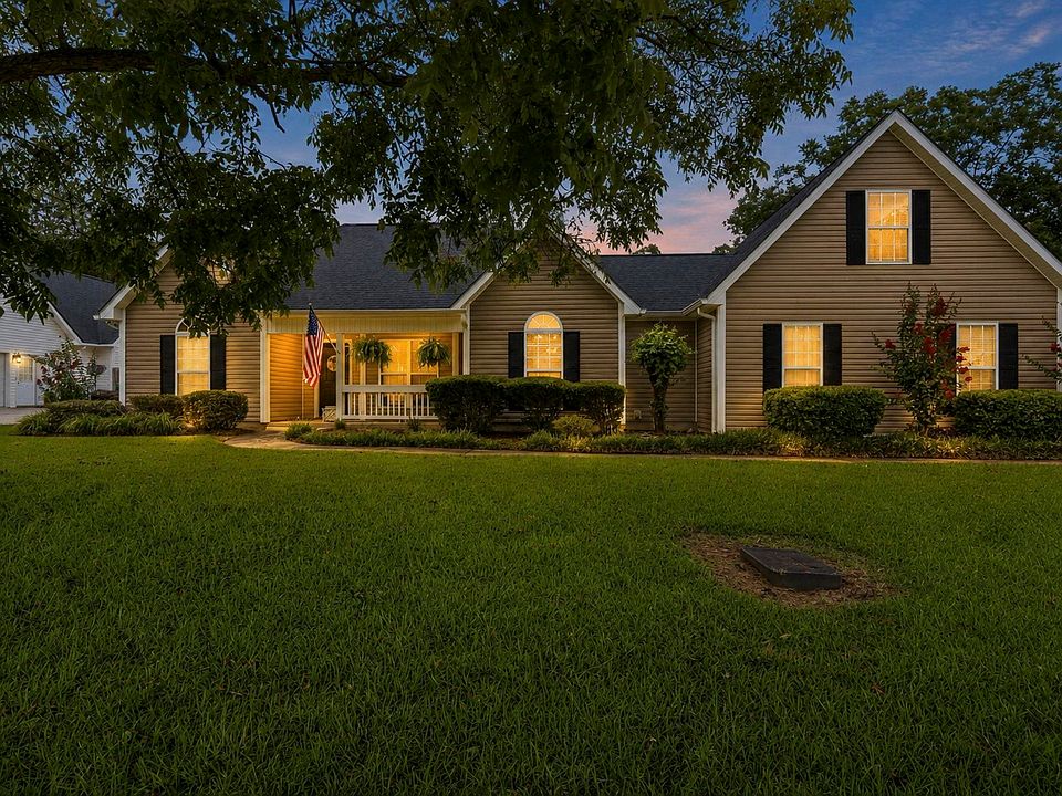 1st image of 209 Duke Ln