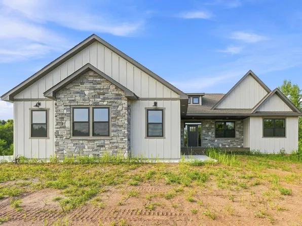 329 138th Ave, Houlton, WI 54082
