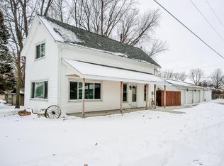 517 N Main St, Conrad, IA 50621