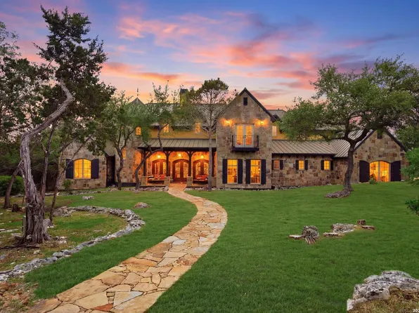 15 Reynosa, San Antonio, TX 78261