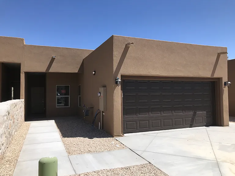 4330 Malaga St — Photo 11