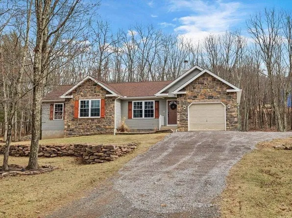 100 Shawnee Trl, Albrightsville, PA 18210