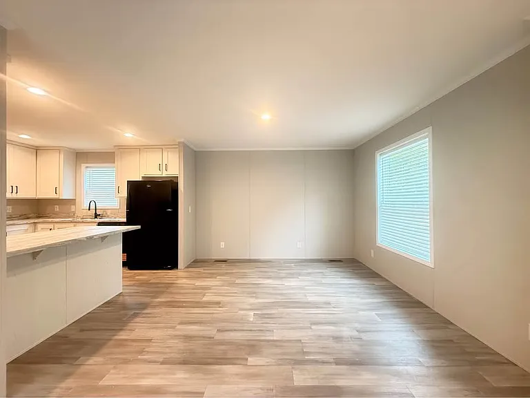 29800 Guilford Cir #435 — Photo 4