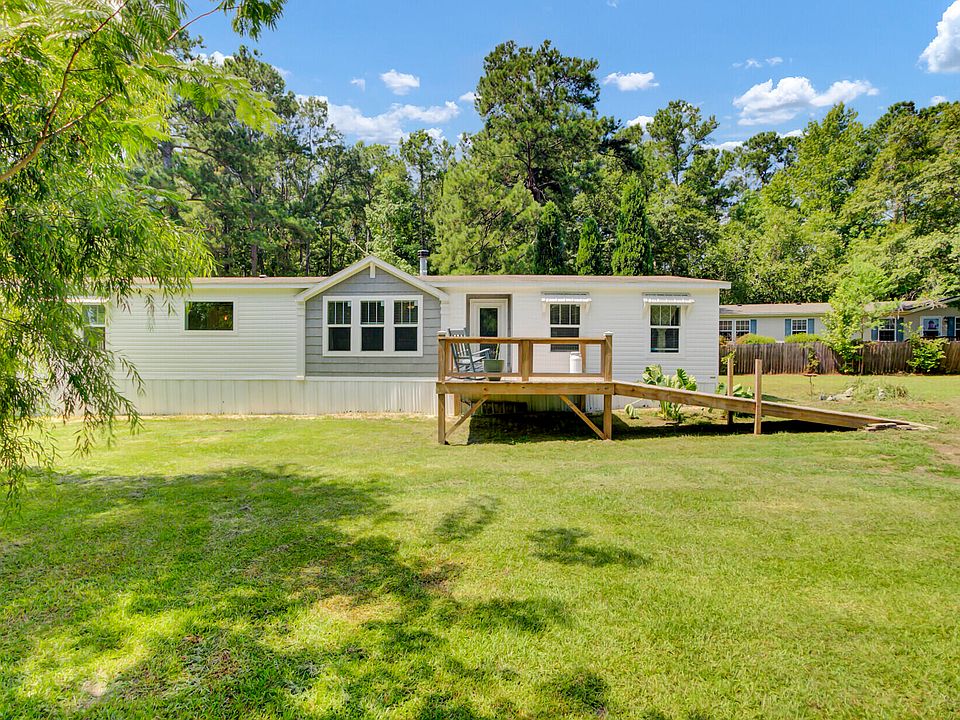 1st image of 104 Autumn Ln