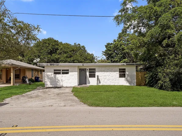 1025 NW 8th Street, Hallandale Beach, FL 33009
