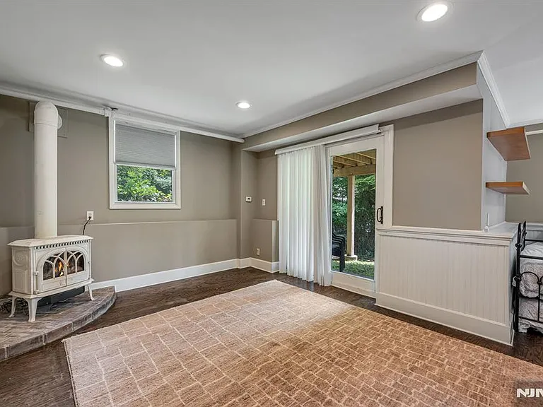 1275 Princeton Rd — Photo 22