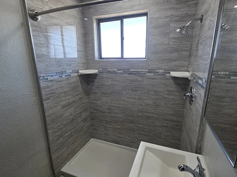 455 E Junction St #4 — Photo 30