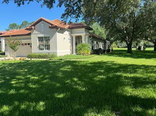 9513 Serra Ct, Howey In The Hills, FL 34737