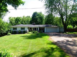 114 Seven Mile Rd NE, Comstock Park, MI 49321