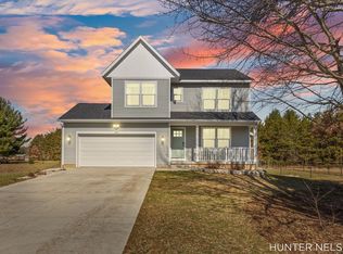 345 Winter Pines Ct, Sparta, MI