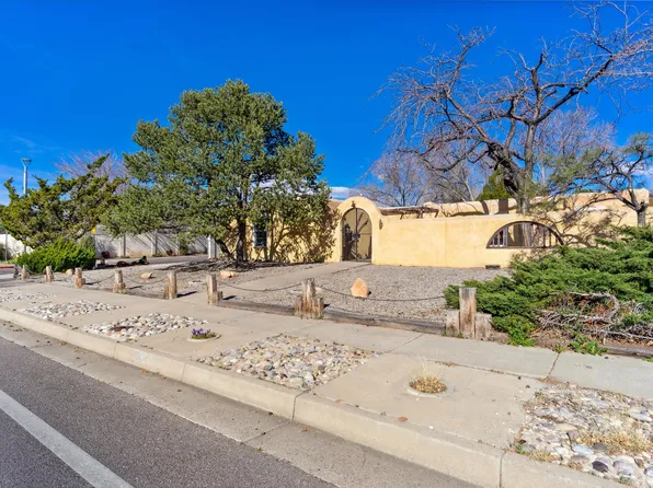 3816 Pennsylvania St NE, Albuquerque, NM 87110