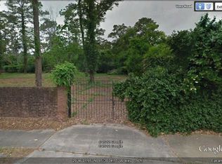 305 Voss Rd, Houston, TX 77024