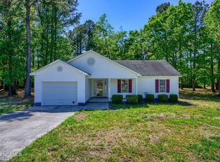 142 Live Oak Dr, Jacksonville, NC 28540