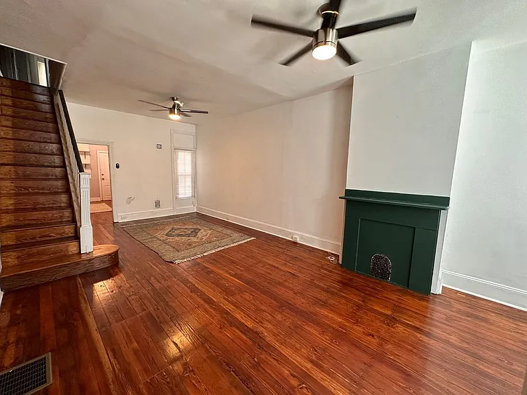 2049 E Cambria St — Photo 8