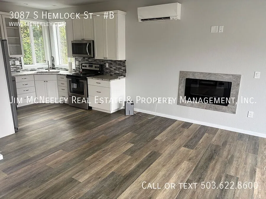 2 bed/ 2 bath with ocean view, AC and walking distance to the beach — Photo 3
