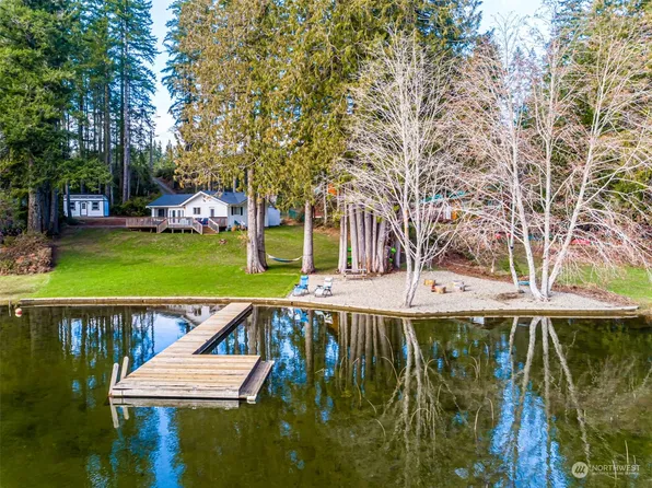 5760 E Mason Lake Drive W, Grapeview, WA 98546