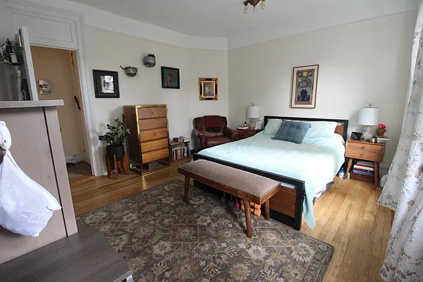 Rented by Luxor Homes & Investment Realty | media 33