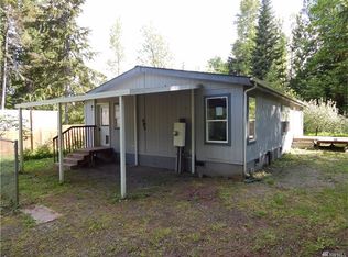 983 Tipsoo Loop SE, Rainier, WA 98576