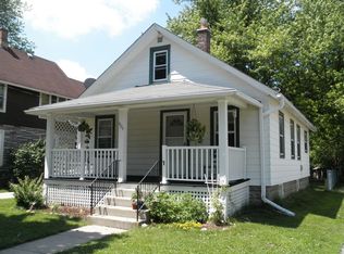804 Oakland Ave, Waukesha, WI 53186
