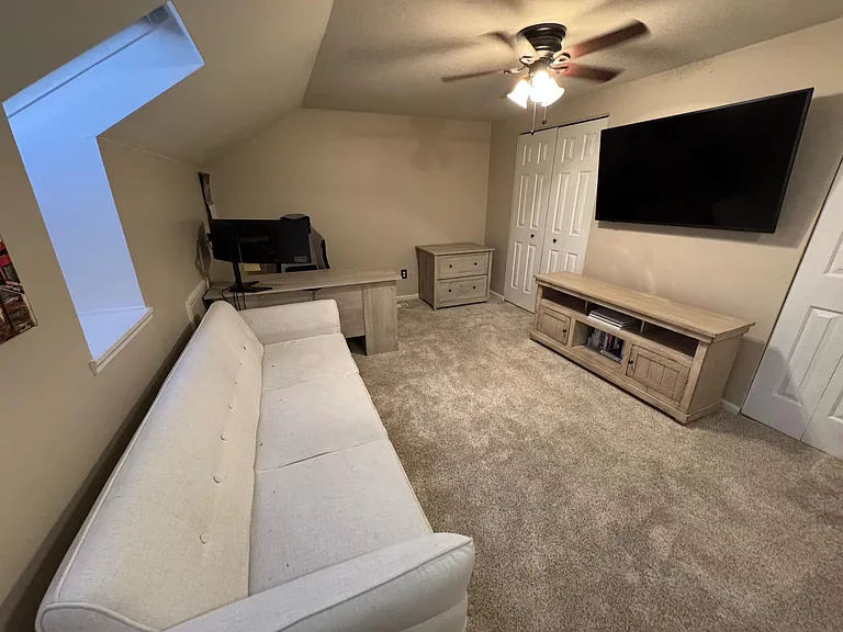3303 Keswick Way — Photo 37