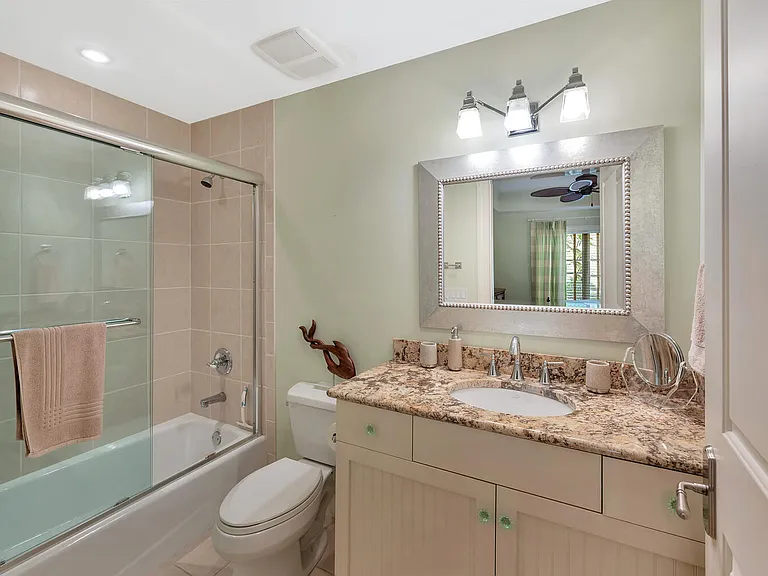 325 3rd St S #6 — Photo 25