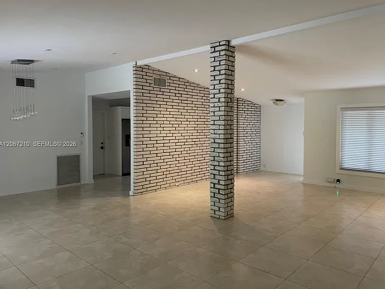 8250 SW 108th St — Photo 7