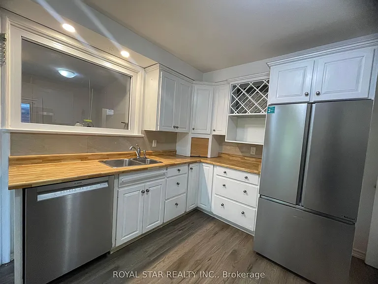 34 Neapolitan Dr #MAIN — Photo 7