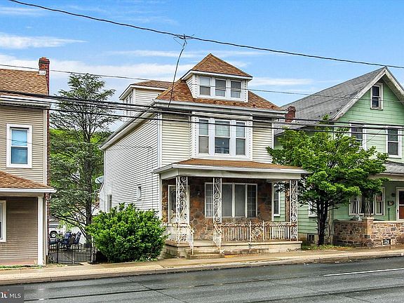 3rd image of 24 Center Ave