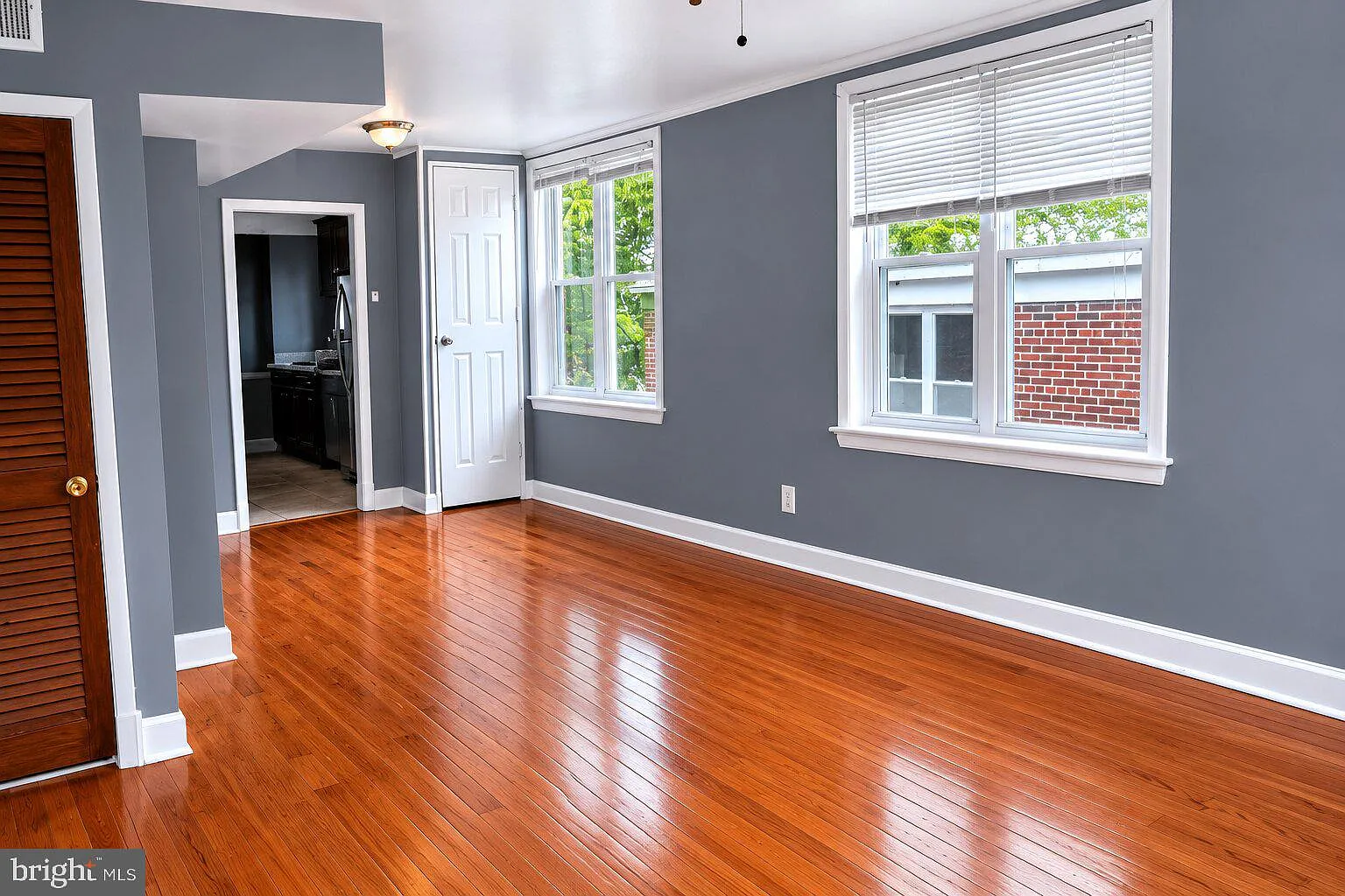 1 bed, 1.0 bath, 815 sqft, $1,330 — Photo 1