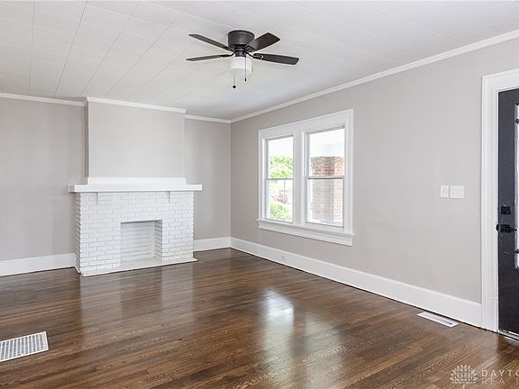 4th image of 620 Bowen St