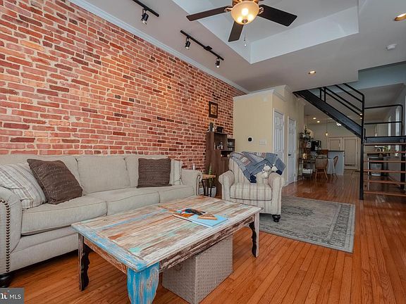 2nd image of 2701 Fait Ave