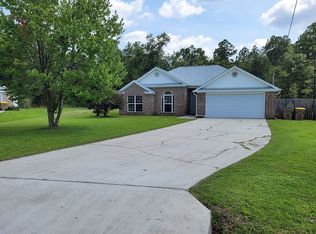 45 Farmers Cir, Ellabell, GA 31308