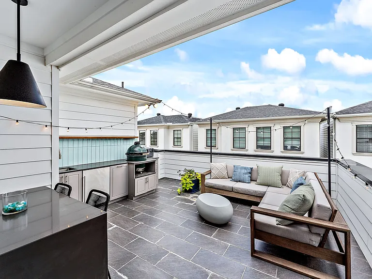 1504 Knox St — Photo 39