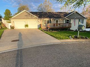 958 Shaw Ct, Newark, OH 43055