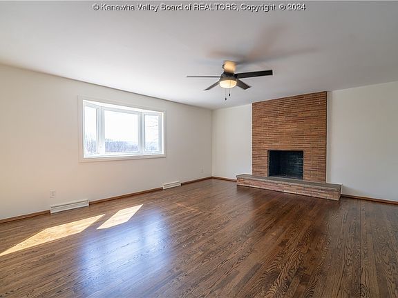 5th image of 1021 Dartmouth Ave