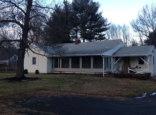 402 Main Rd, Granville, MA 01034