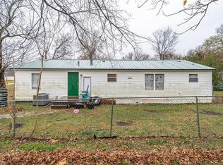 102 SW Oak St, Red Oak, OK 74563